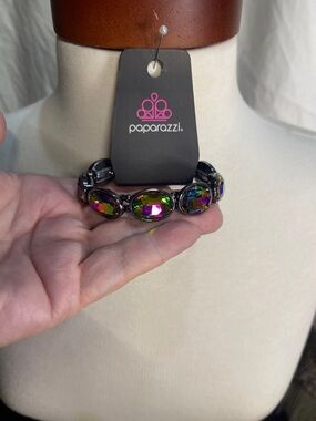 Paparazzi Oil Spill Faceted Oval Stretch Bracelet - BNWT